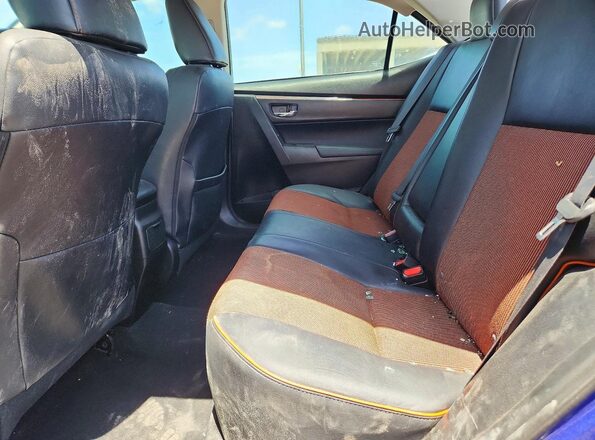 5YFBURHE2HP665243 2017 TOYOTA COROLLA Синий Вид задних сидений