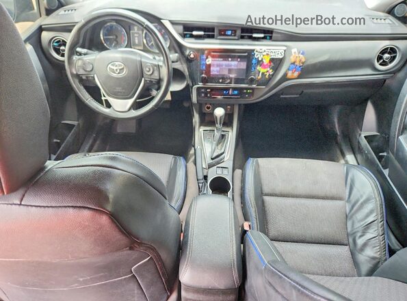 5YFBURHE2KP879995 2019 TOYOTA COROLLA Синий Вид панели приборов