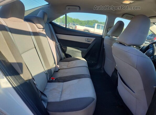5YFBURHE3HP635393 2017 TOYOTA COROLLA White Вид задніх сидінь
