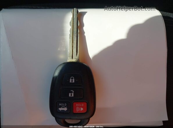 5YFBURHE4GP467245 2016 TOYOTA COROLLA Синий Вид панели приборов