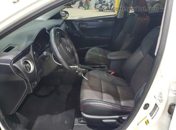 5YFBURHE4HP604752 2017 TOYOTA COROLLA White Вид салону спереду