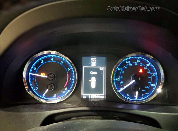 5YFBURHE4HP604752 2017 TOYOTA COROLLA White Вид щитка приладів