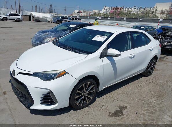 5YFBURHE4HP674655 2017 TOYOTA COROLLA White Przód lewy