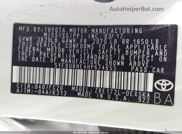 5YFBURHE4HP674655 2017 TOYOTA COROLLA White Widok komory silnika