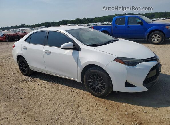 5YFBURHE4HP710487 2017 TOYOTA COROLLA White Front right