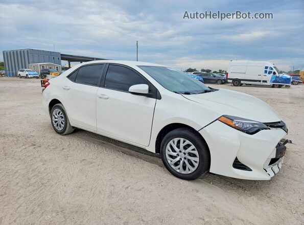5YFBURHE4HP724793 2017 TOYOTA COROLLA White Առջևի աջ
