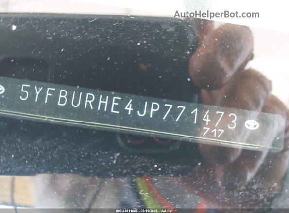 5YFBURHE4JP771473 2018 TOYOTA COROLLA Black Вид підкапотного простору