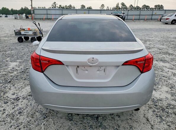 5YFBURHE4KP885104 2019 TOYOTA COROLLA Silver Widok z tyłu