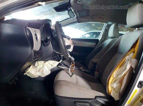 5YFBURHE4KP912589 2019 TOYOTA COROLLA Silver Engine compartment view