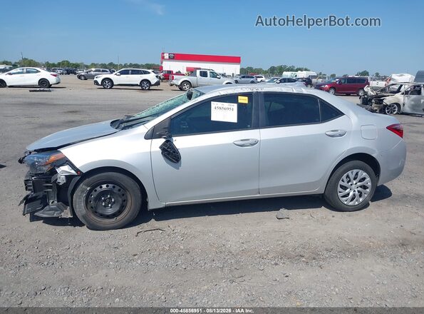 5YFBURHE5HP691965 2017 TOYOTA COROLLA Silver 