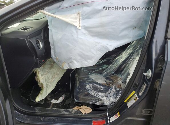 5YFBURHE5HP699337 2017 TOYOTA COROLLA Gray Widok wnętrza z przodu