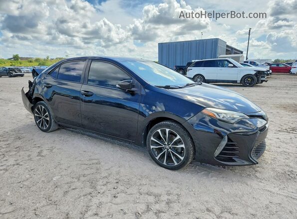 5YFBURHE5JP792445 2018 TOYOTA COROLLA Black Front right