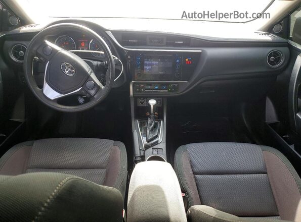 5YFBURHE5JP855429 2018 TOYOTA COROLLA Gray Առջևի վահանակի տեսք