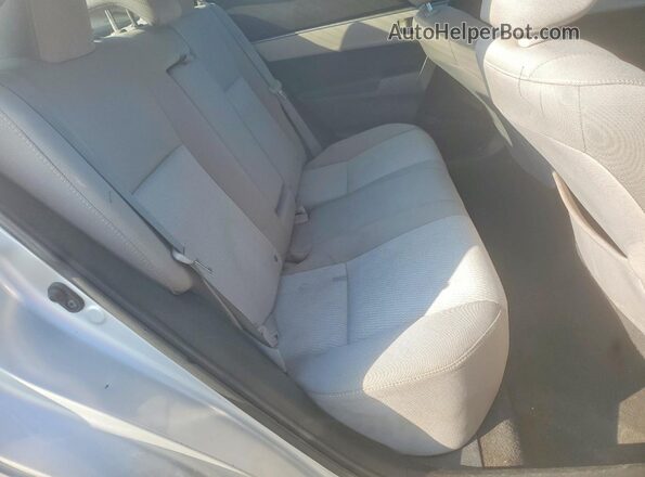 5YFBURHE6GP399997 2016 TOYOTA COROLLA Silver Vista de los asientos traseros