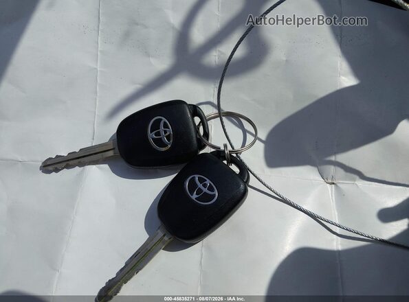 5YFBURHE6HP660367 2017 TOYOTA COROLLA Gray წინა პანელის ხედი