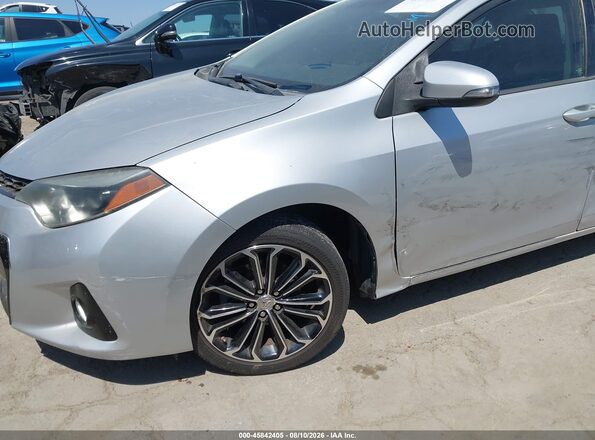 5YFBURHE9GP564263 2016 TOYOTA COROLLA Silver Widok z przodu