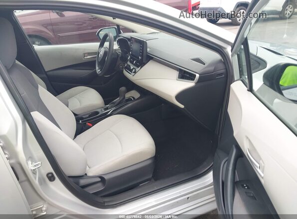 5YFDPRAE3LP030437 2020 TOYOTA COROLLA White წინა სალონის ხედი