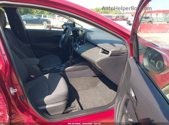 5YFEPMAE0NP378268 2022 TOYOTA COROLLA Красный Вид салона спереди