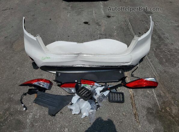 5YFEPMAE1MP221976 2021 TOYOTA COROLLA White Շարժիչի բաժամունքի տեսք