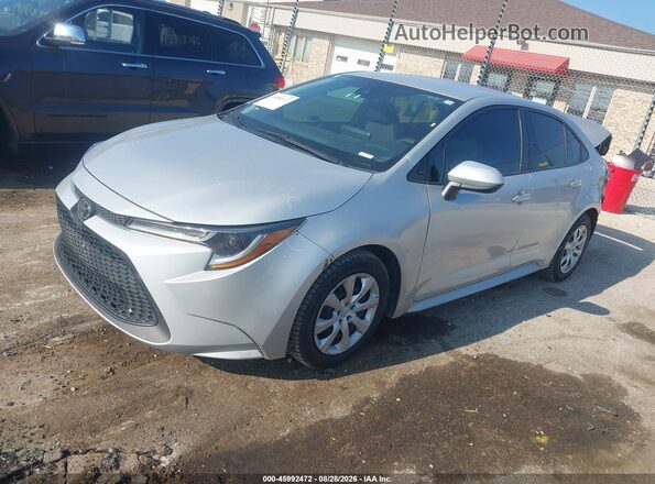 5YFEPMAE1MP252984 2021 TOYOTA COROLLA Серебряный Передняя левая четверть