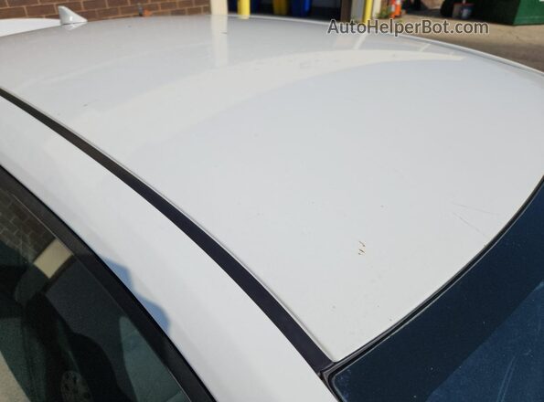 5YFEPMAE3MP175034 2021 TOYOTA COROLLA White 