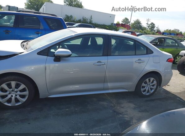 5YFEPMAE3NP276592 2022 TOYOTA COROLLA Silver Սալոնի 360 աստիճան տեսք