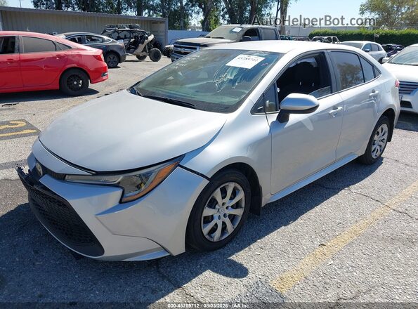 5YFEPMAE3NP355177 2022 TOYOTA COROLLA Серебряный Передняя левая четверть