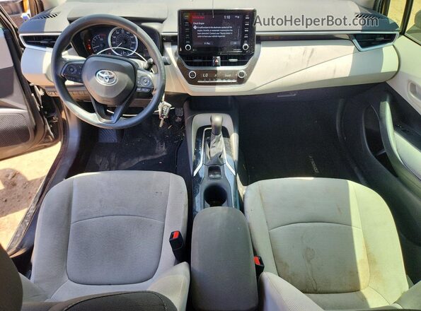 5YFEPMAE3NP373713 2022 TOYOTA COROLLA Серый Вид панели приборов