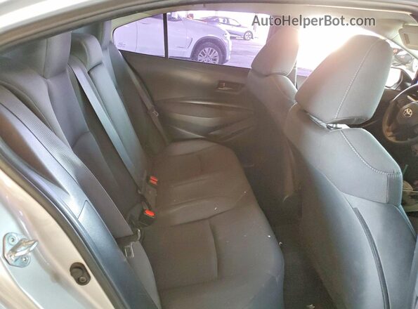 5YFEPMAE4NP273586 2022 TOYOTA COROLLA Silver Rear seats view