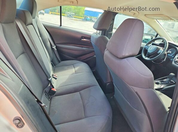 5YFEPMAE5MP180719 2021 TOYOTA COROLLA Silver Rear seats view