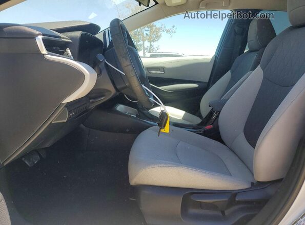 5YFEPMAE6MP193253 2021 TOYOTA COROLLA Silver Vista interior delantera
