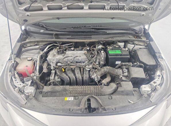 5YFEPMAE6MP206986 2021 TOYOTA COROLLA Серебряный Вид задней части салона