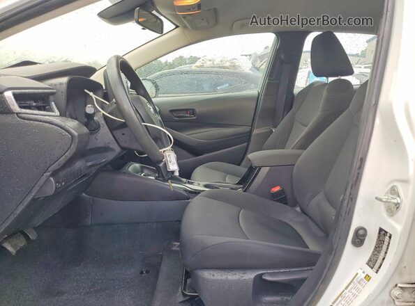 5YFEPMAE6NP350393 2022 TOYOTA COROLLA White Вид салону спереду