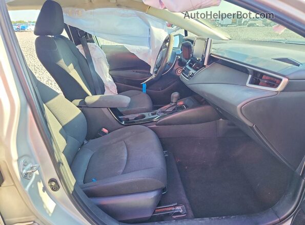 5YFEPMAE7MP219052 2021 TOYOTA COROLLA Silver Front interior view