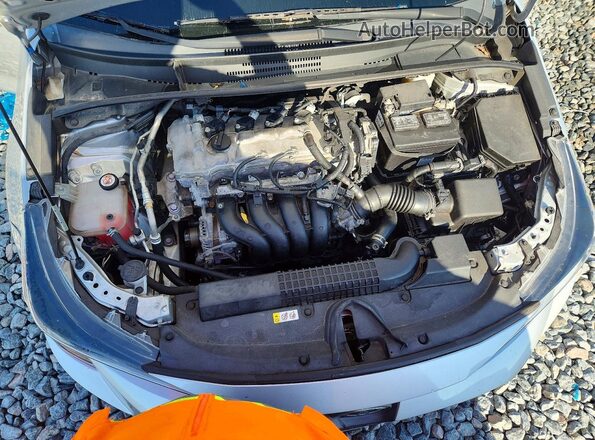 5YFEPMAE7MP219052 2021 TOYOTA COROLLA Silver Rear interior view