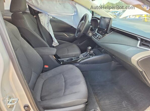 5YFEPMAE7NP311666 2022 TOYOTA COROLLA Silver Vista interior delantera