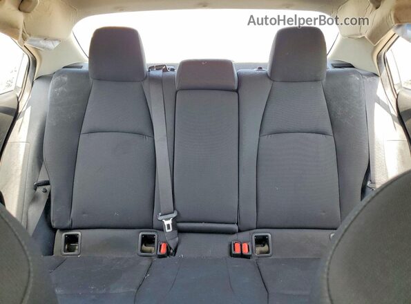5YFEPMAE7NP337362 2022 TOYOTA COROLLA Silver Vista de los asientos traseros