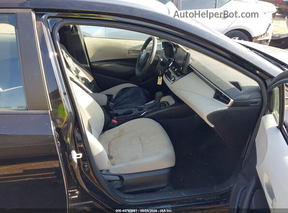 5YFEPMAE7NP347910 2022 TOYOTA COROLLA Черный Вид салона спереди