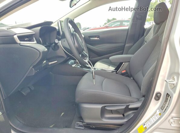5YFEPMAE8MP256157 2021 TOYOTA COROLLA Silver Սալոնի դիմացի տեսք