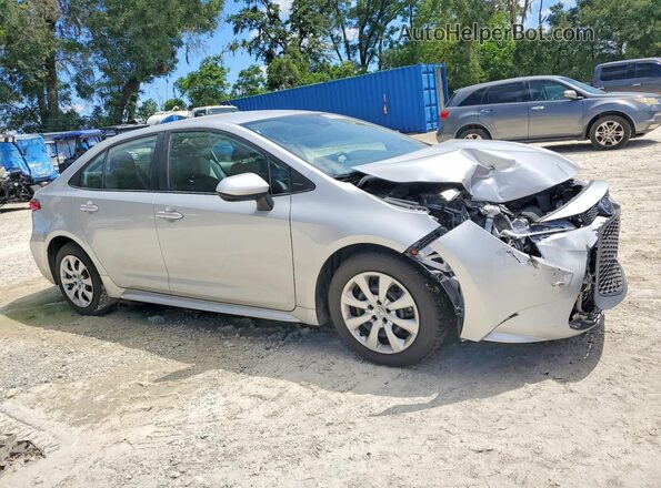 5YFEPMAE8NP307920 2022 TOYOTA COROLLA Silver Front interior view