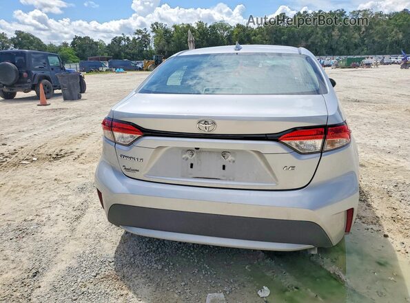 5YFEPMAE8NP307920 2022 TOYOTA COROLLA Silver Rear interior view