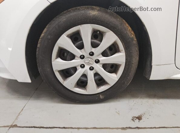 5YFEPMAE8NP340559 2022 TOYOTA COROLLA Белый 