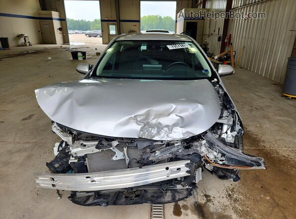 5YFEPMAE8NP367745 2022 TOYOTA COROLLA Silver Vista frontal