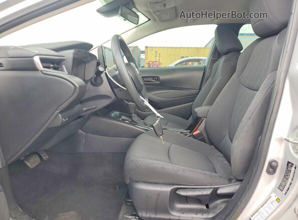5YFEPMAE8NP385856 2022 TOYOTA COROLLA Silver Widok wnętrza z przodu