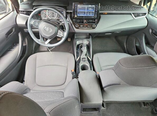 5YFEPMAE9NP325004 2022 TOYOTA COROLLA Silver Vista del salpicadero