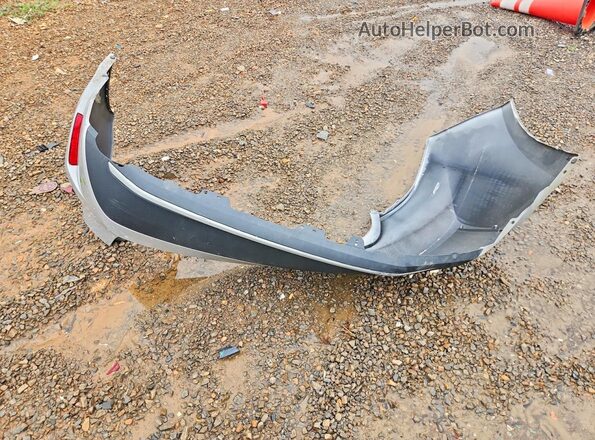 5YFEPMAE9NP325004 2022 TOYOTA COROLLA Silver Vista del compartimento del motor