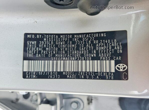 5YFEPMAE9NP338108 2022 TOYOTA COROLLA Silver ძრავის განყოფილების ხედი