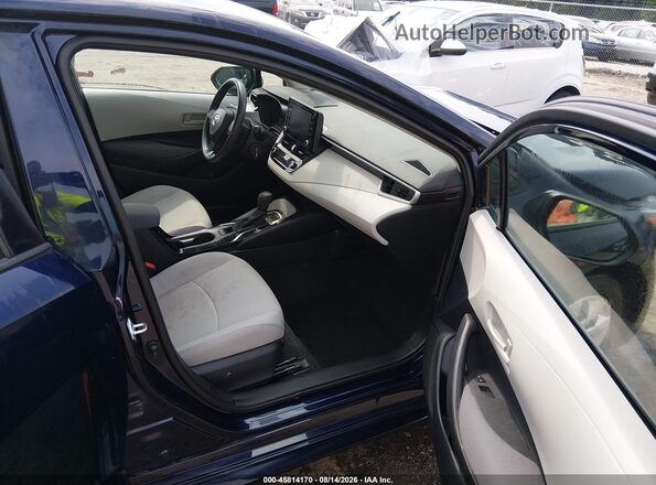 5YFEPMAE9NP369004 2022 TOYOTA COROLLA Blue Widok wnętrza z przodu