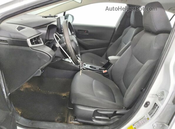 5YFEPMAEXNP301438 2022 TOYOTA COROLLA White Front interior view
