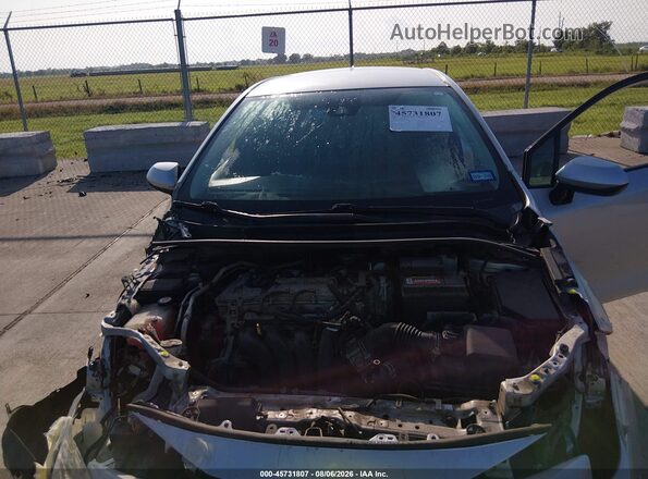 5YFEPRAE0LP095279 2020 TOYOTA COROLLA Silver Вид ззаду